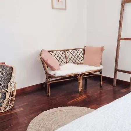 Retreat Center - Which-house Quarto em Acomodações Particulares Ferrel (Leiria)