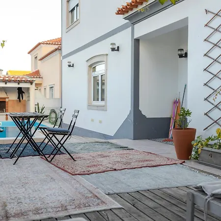 Retreat Center - Which-house Quarto em Acomodações Particulares Ferrel (Leiria)