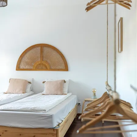 Retreat Center - Which-house Quarto em Acomodações Particulares *